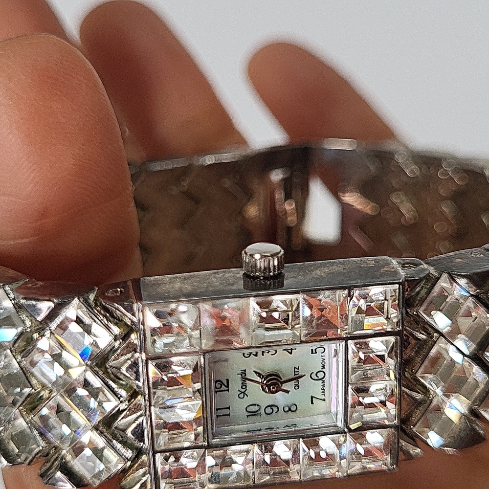 Quartz Xanadu Rhinestone Watch - Picture 11 of 16